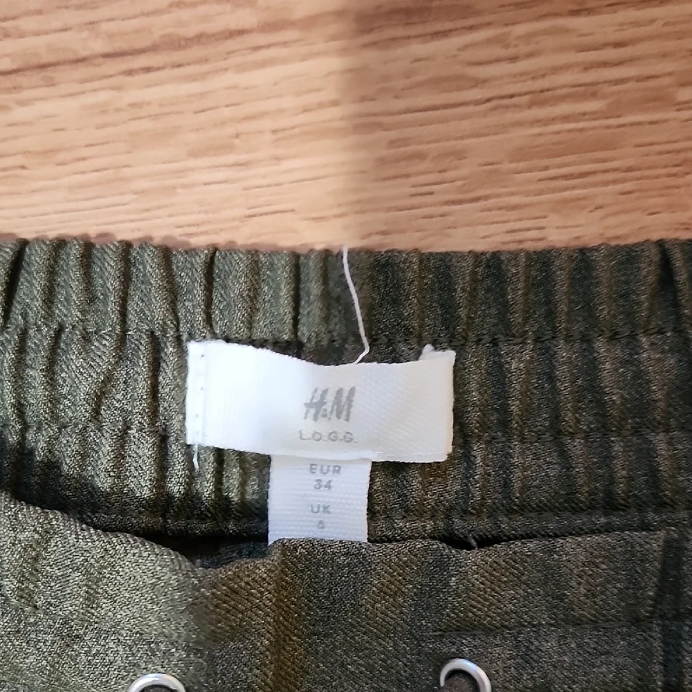 H&M Olive Green Joggers - Picture 2 of 4
